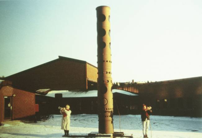 Tonesøylen av Harald Wårvik Foto: Ukjent-Arkiv Nerlands Granittindustri AS